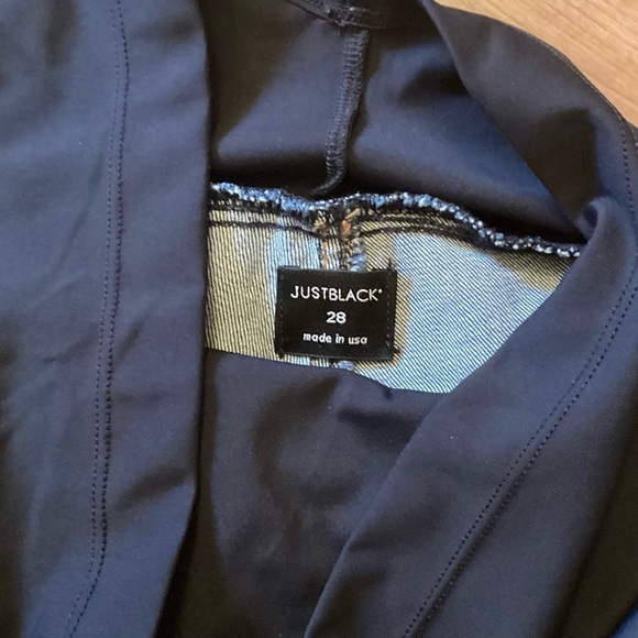 Just Black Denim Slightly Distressed Stretchy Jean Shorts, Size 28 - Picture 2 of 5